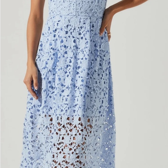 ASTR The label-  LACE A LINE MIDI DRESS - Picture 4 of 14